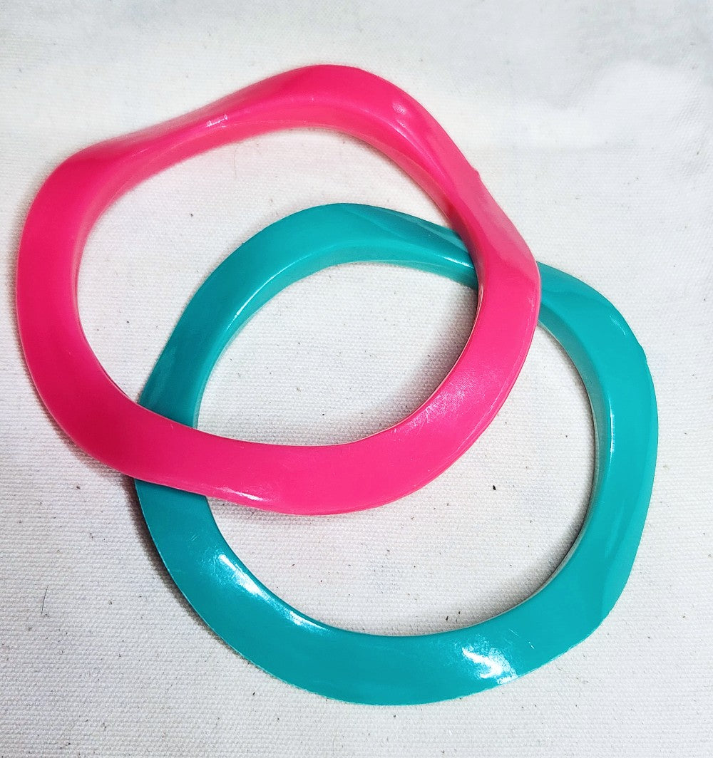 Vitage 1980s Wavy Bangle Bracelets