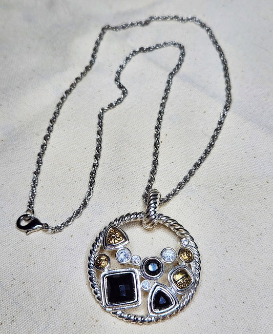 Round Silver Pendant on Rope Chain